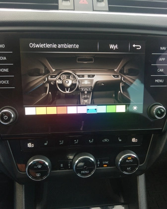 Skoda Octavia cena 73500 przebieg: 173600, rok produkcji 2017 z Białystok małe 407